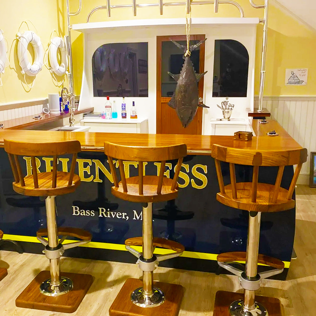 Round Barstool with Dowel Back (BSD-T)